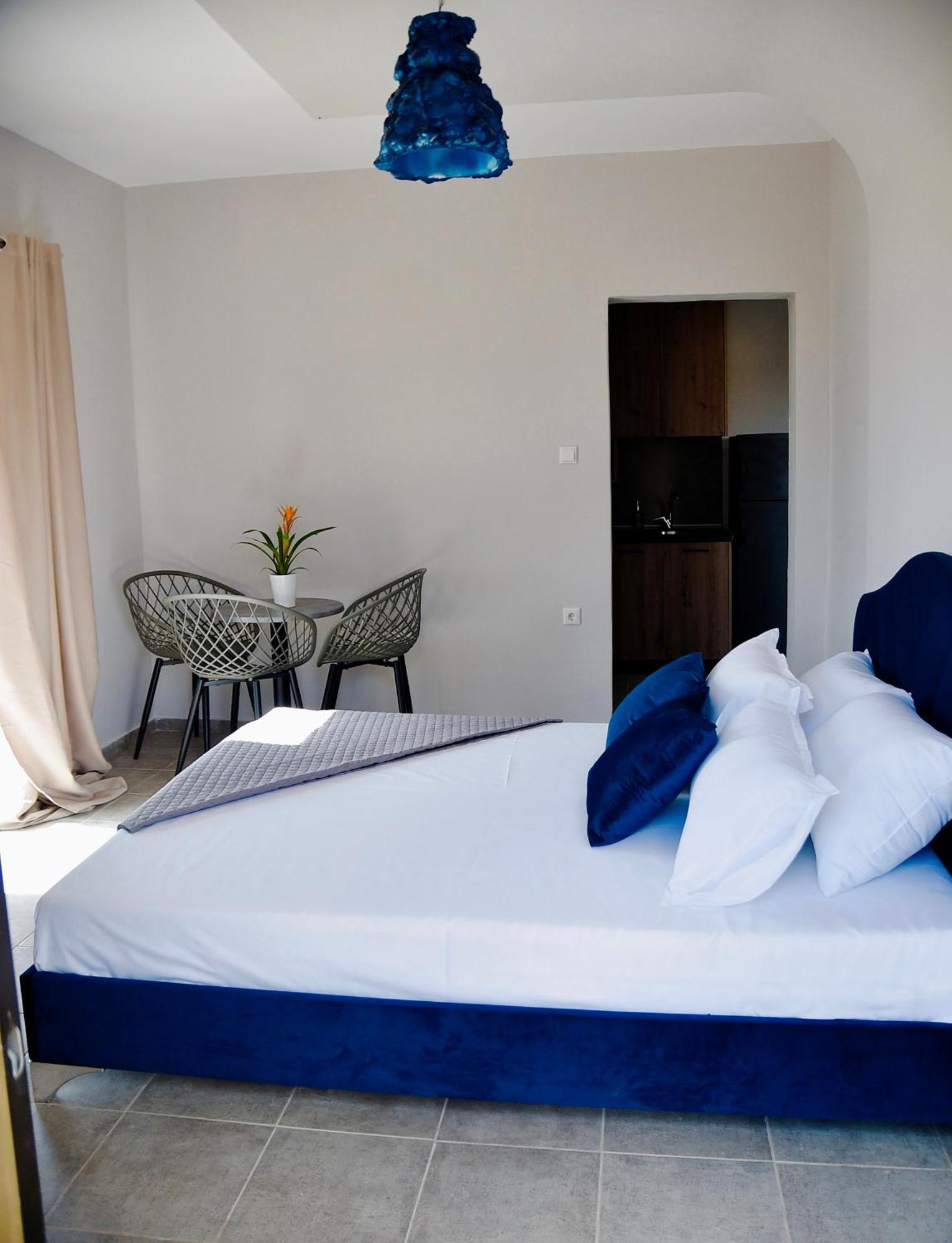 Room Nine 9 Beachfront Apartments Nea Kallikrateia Buitenkant foto