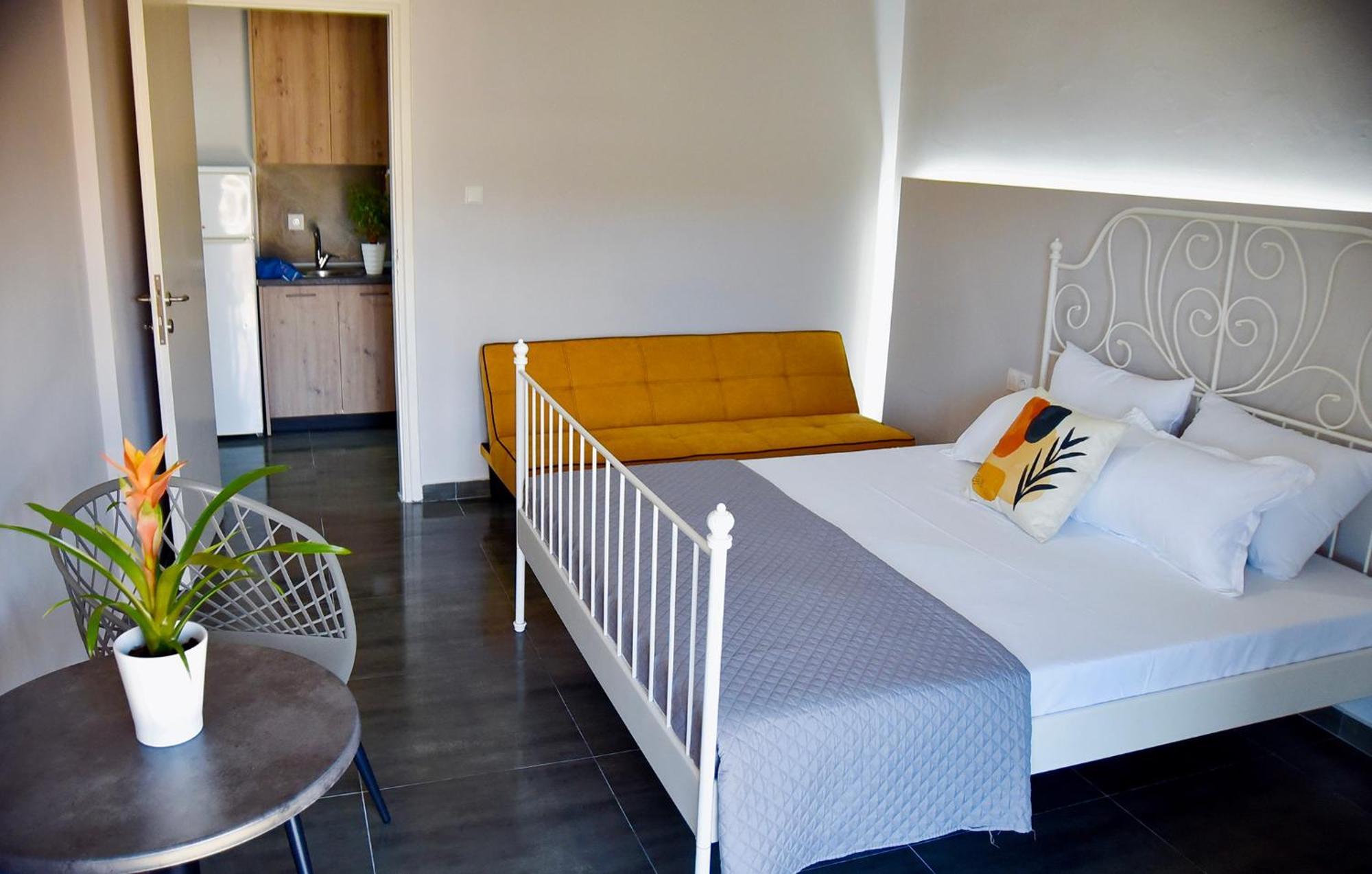 Room Nine 9 Beachfront Apartments Nea Kallikrateia Buitenkant foto